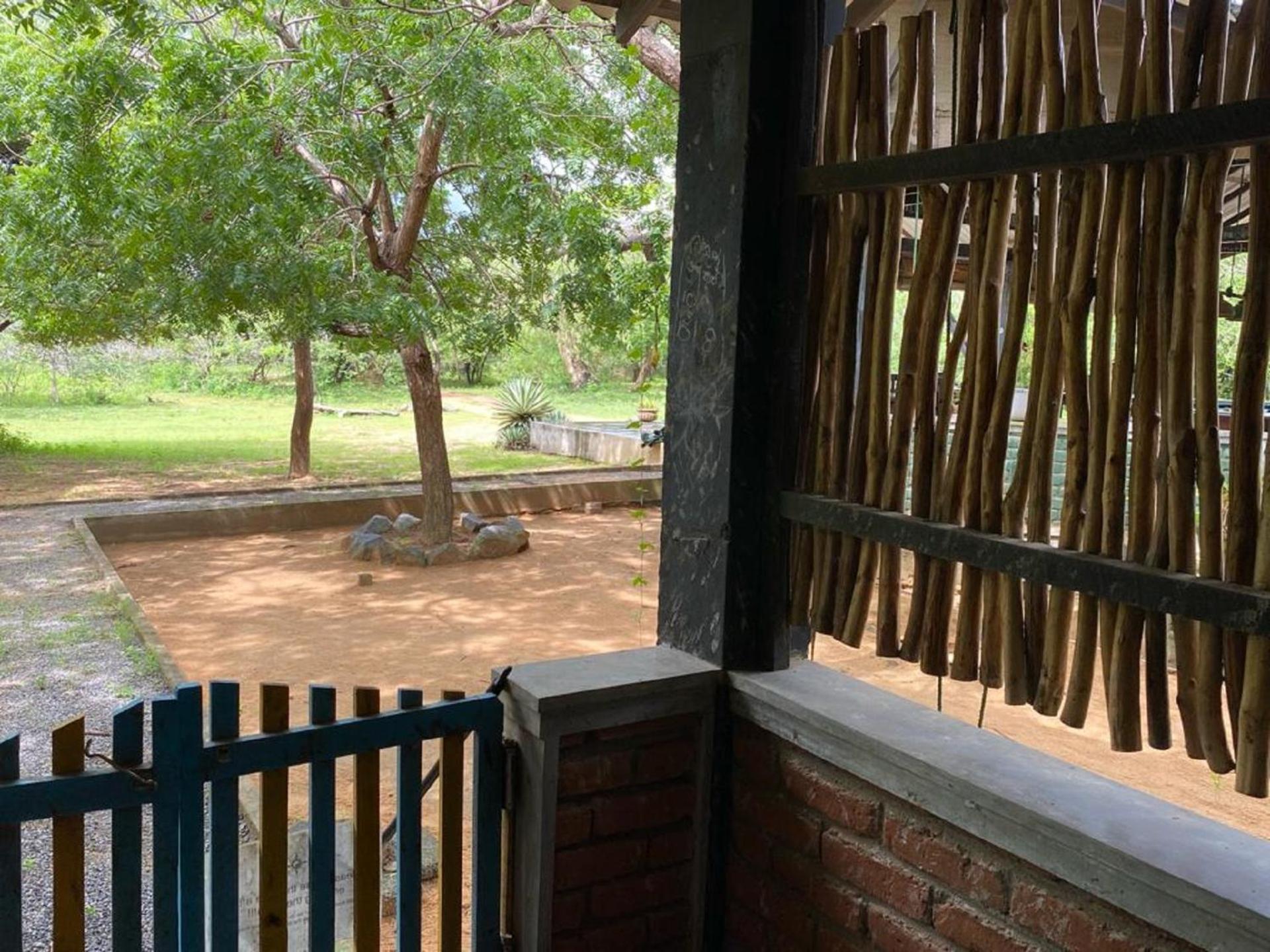 Yala Ying Yang Hostel & Camping Exterior photo