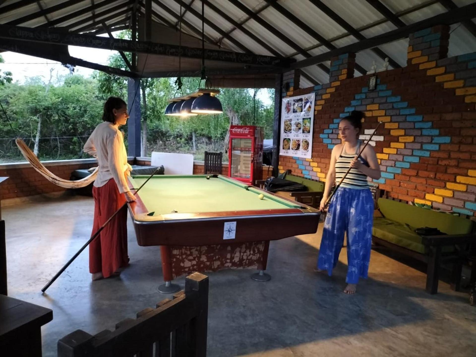 Yala Ying Yang Hostel & Camping Exterior photo